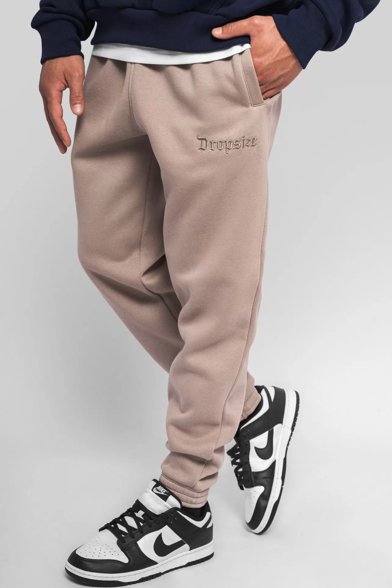 Dropsize EMBO V2 JOGGER SIMPLY TAUPE* Jogging