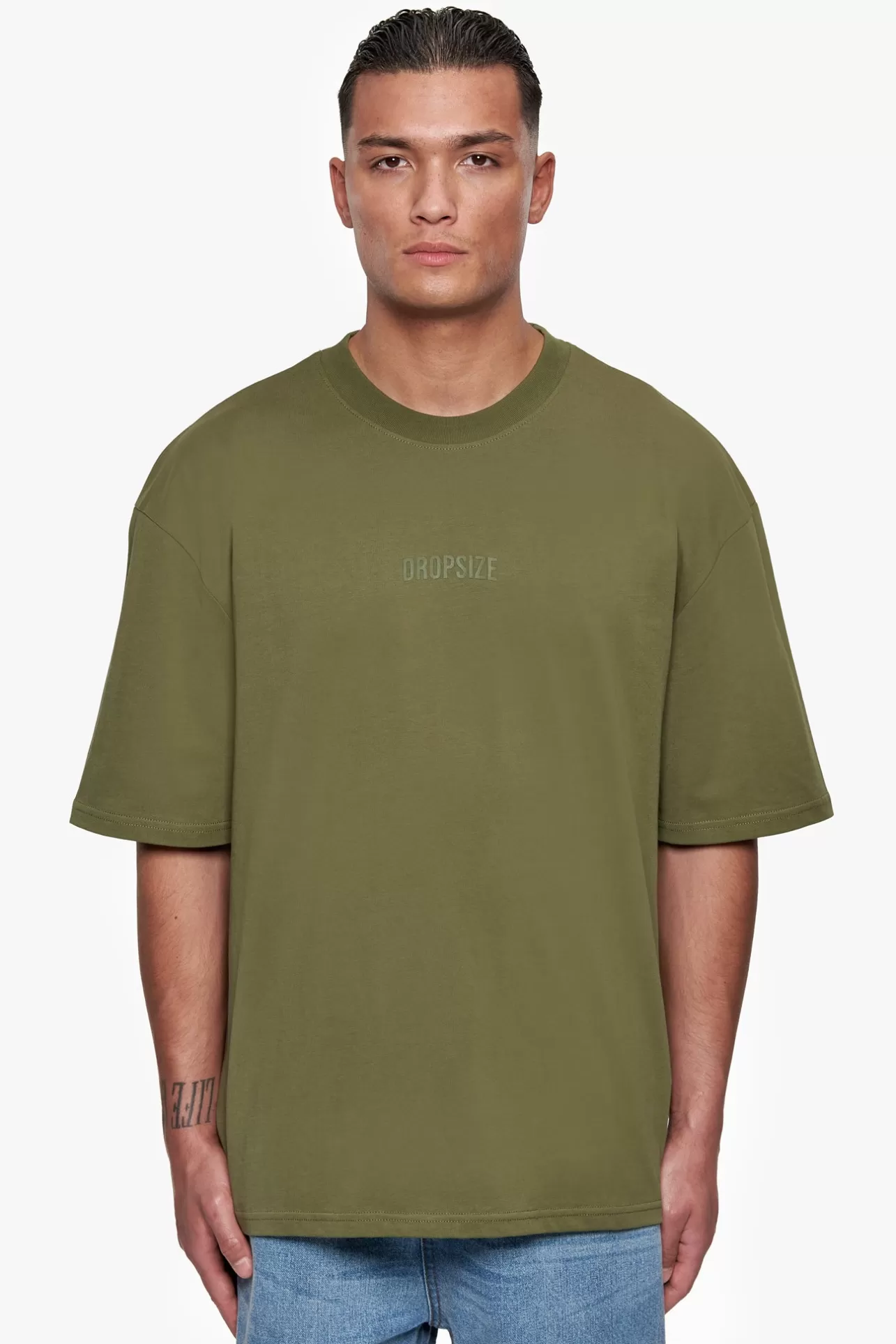 Dropsize HEAVY OVERSIZE CURVED HD LOGO T-SHIRT OLIVE* T Shirt