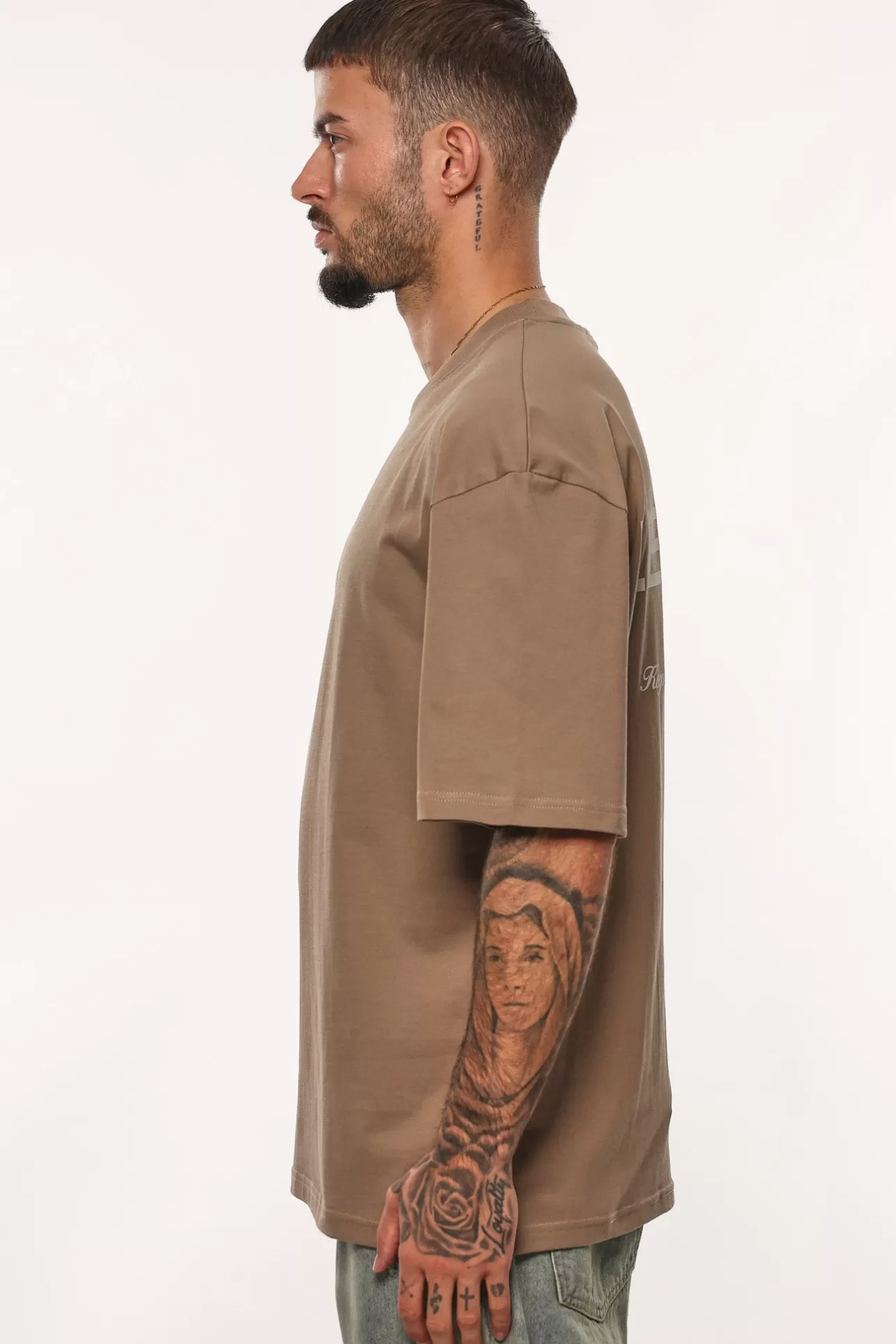 Dropsize HEAVY OVERSIZE MOVING FORWARD T-SHIRT SILVER MINK* T Shirt