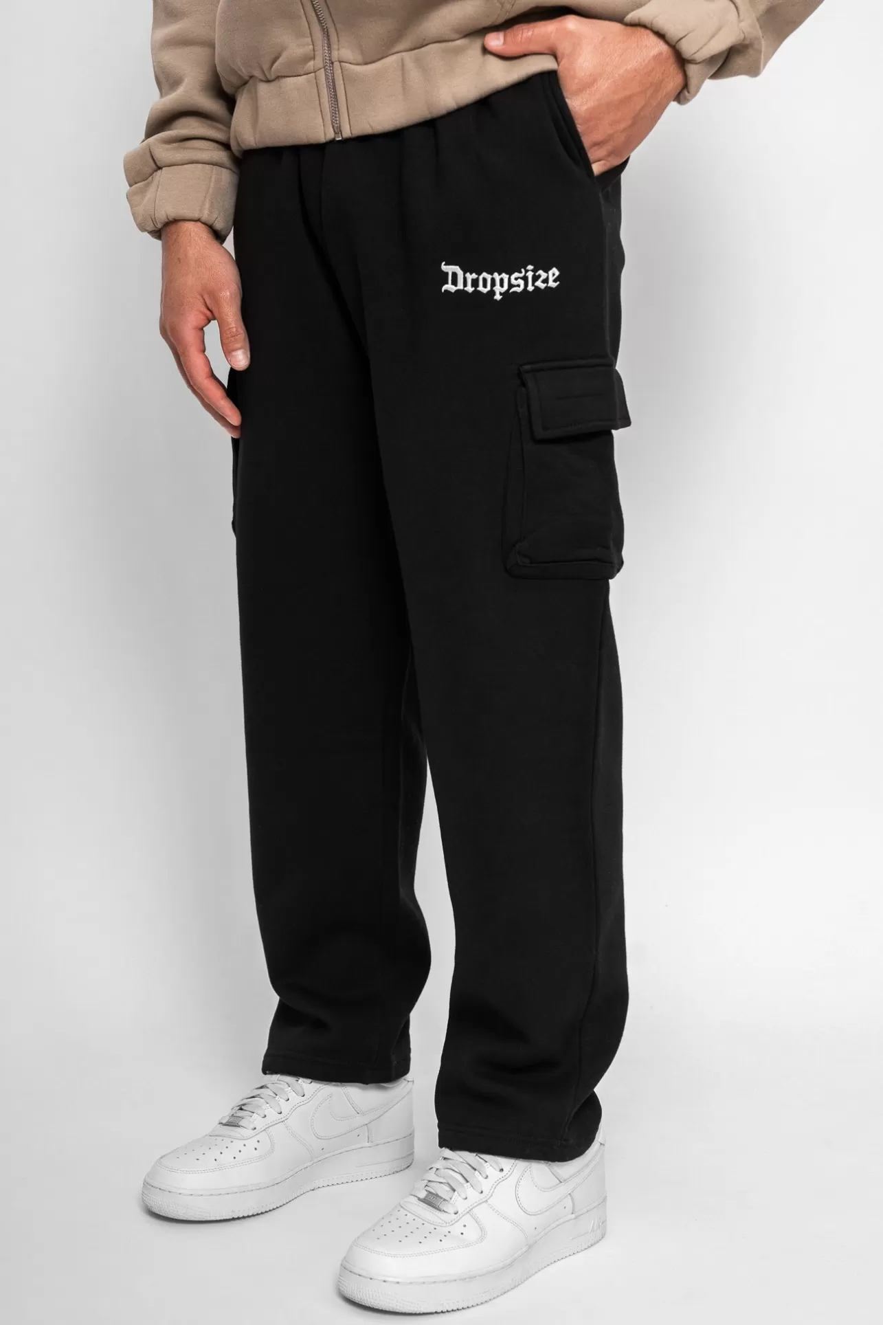 Dropsize STRAIGHT LEG CARGO SWEAT PANTS BLACK* Cargoes | Jogging