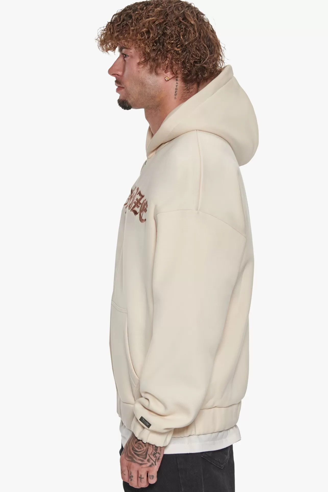 Dropsize SUPER HEAVY OVERSIZE MID FRONT EMBO ZIP HOODIE COCONUT MILK* Zips